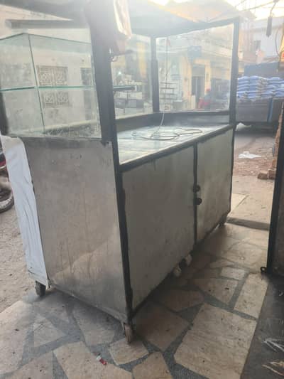 Counter For use Samosa Dehi bally and sweets items Display