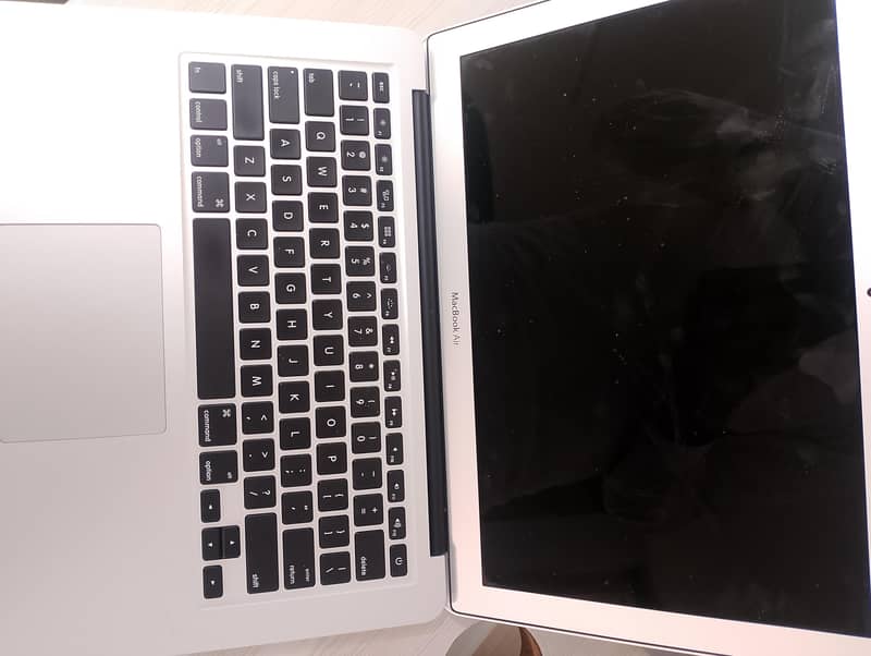 MacBook air 2012 3