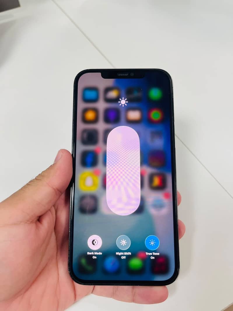 Apple iPhone 12 Pro Max 4