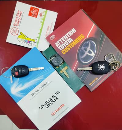Toyota Corolla GLI Manual 2019 (Normal White)-Total Genuine