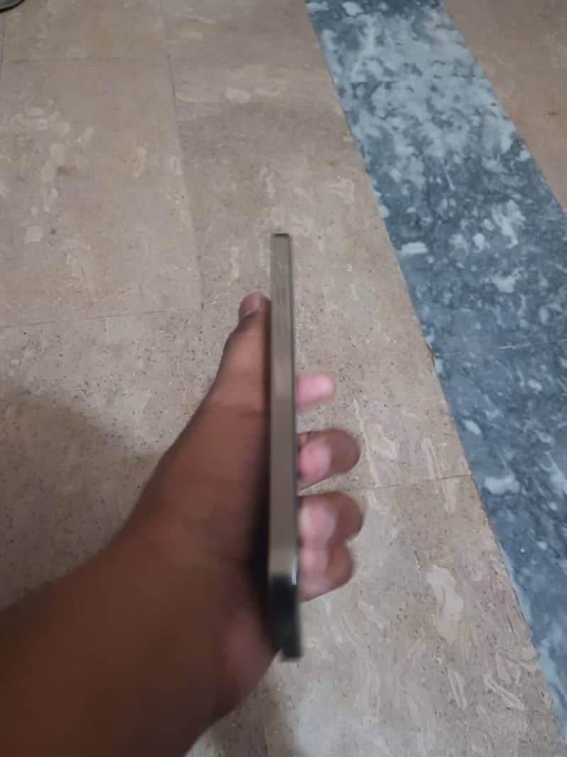 Apple iPhone 14 Pro Max 5