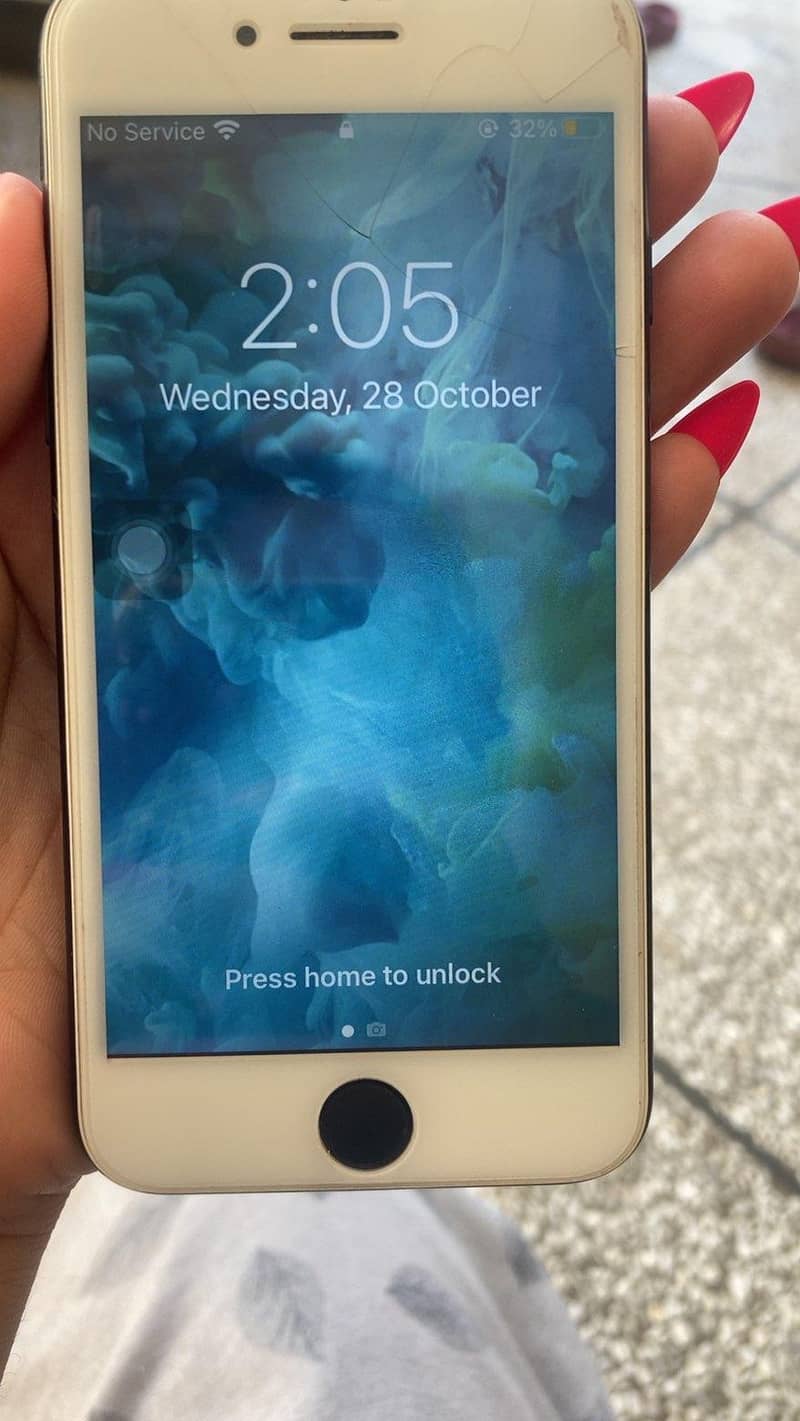 Apple iPhone 7 2