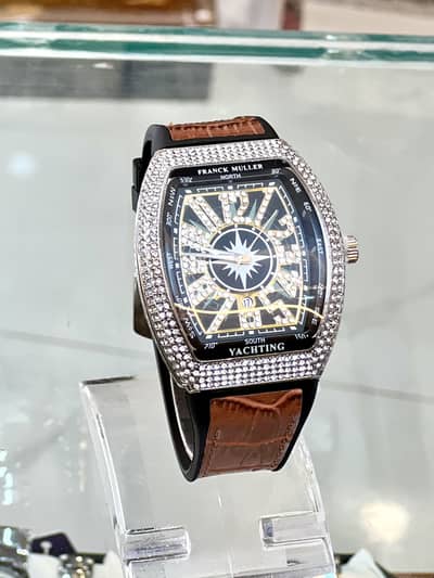 Franck-Style Diamond Bezel Yachting Watch with Premium Leather Strap