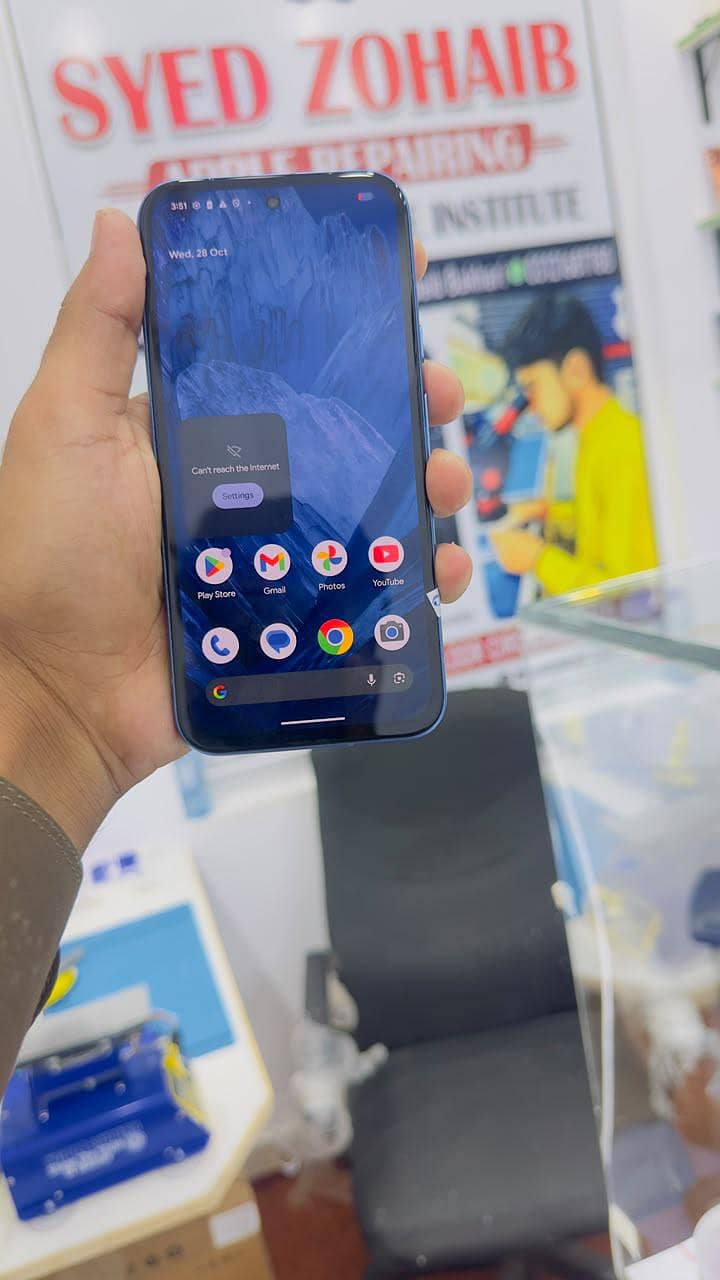 Google Pixel 8a 1
