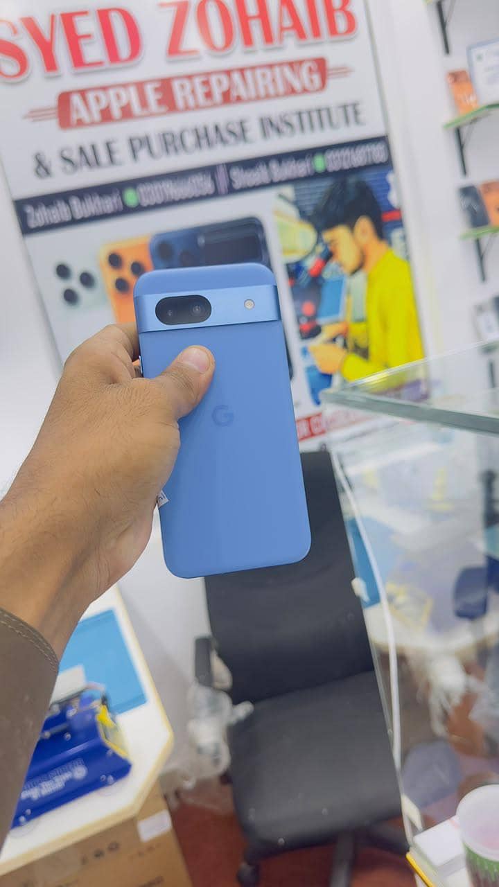 Google Pixel 8a 3