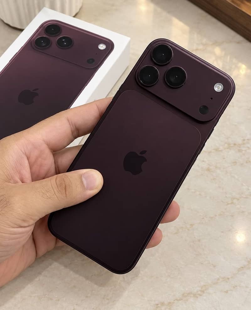 Apple iPhone 18 Pro Max 1