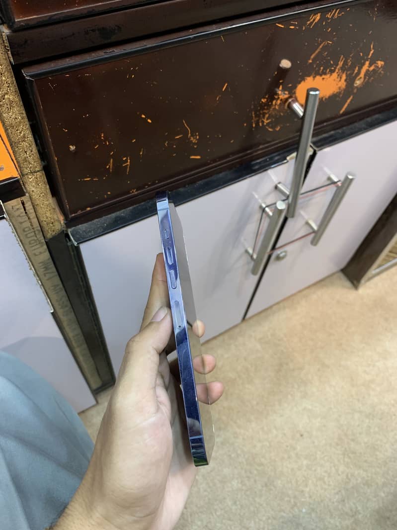 Apple iPhone 13 Pro Max 5