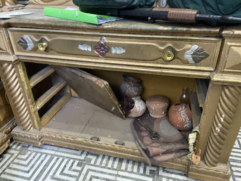 Dressing or side table 1