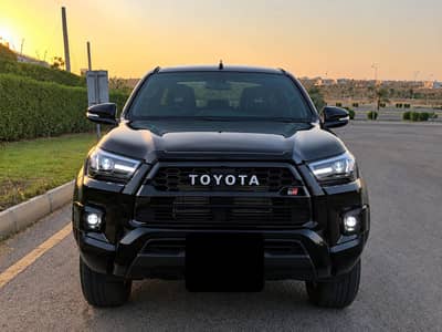 Toyota Hilux Revo GRS Full original