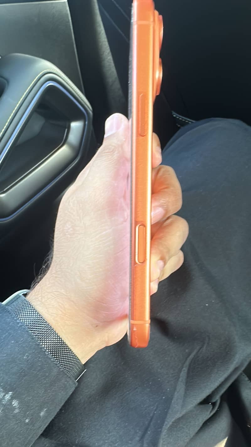 Apple iPhone 17 Pro Max 1
