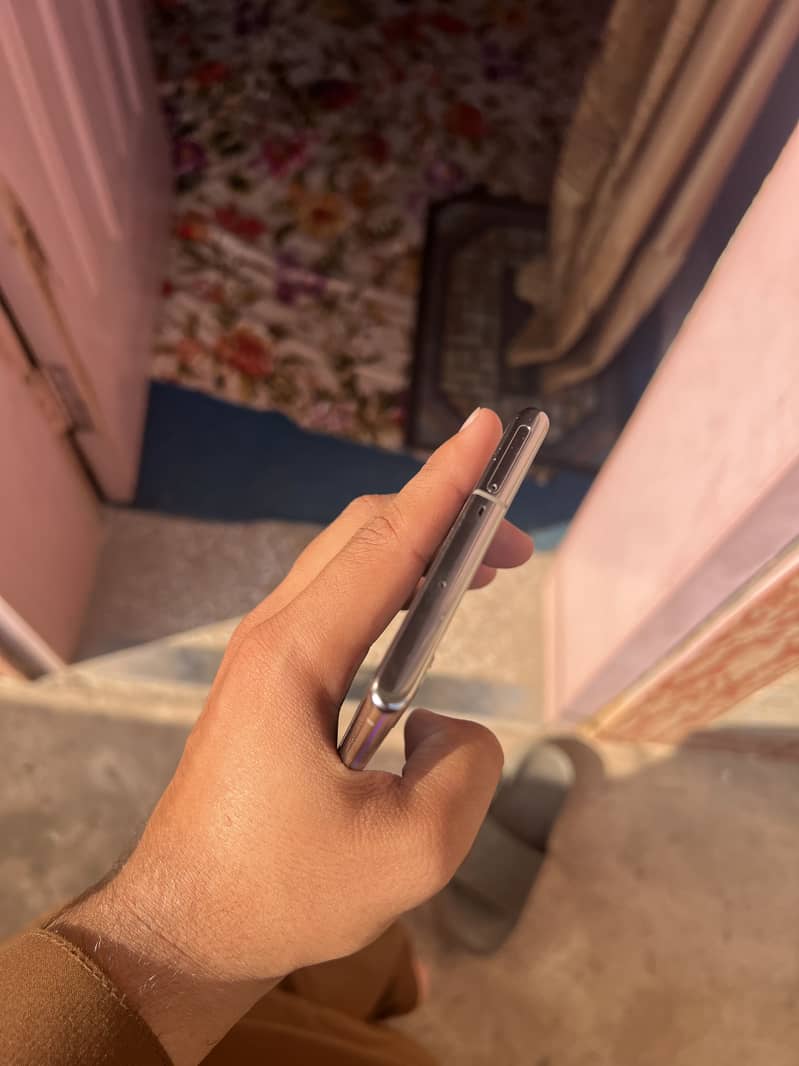 Samsung Mobile Note 10 Plus 4