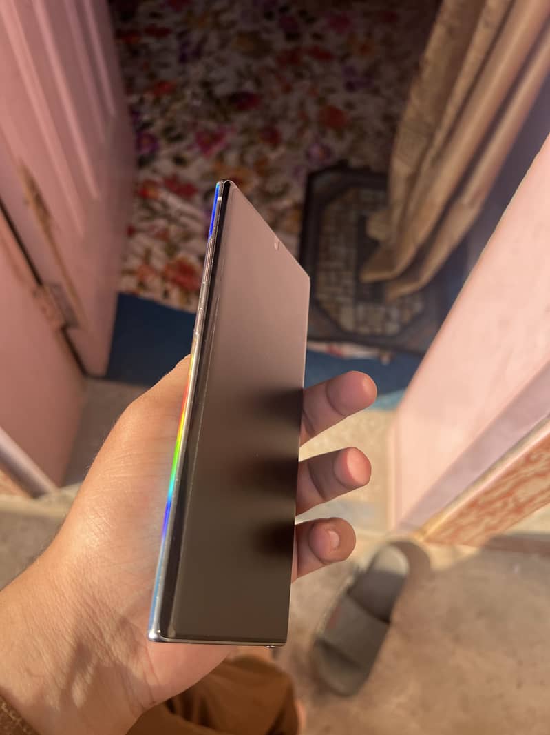 Samsung Mobile Note 10 Plus 6