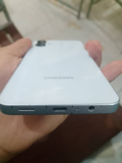 Samsung Mobile A06 in affordable range