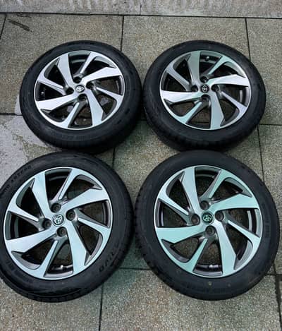 Alloy rims with tyres