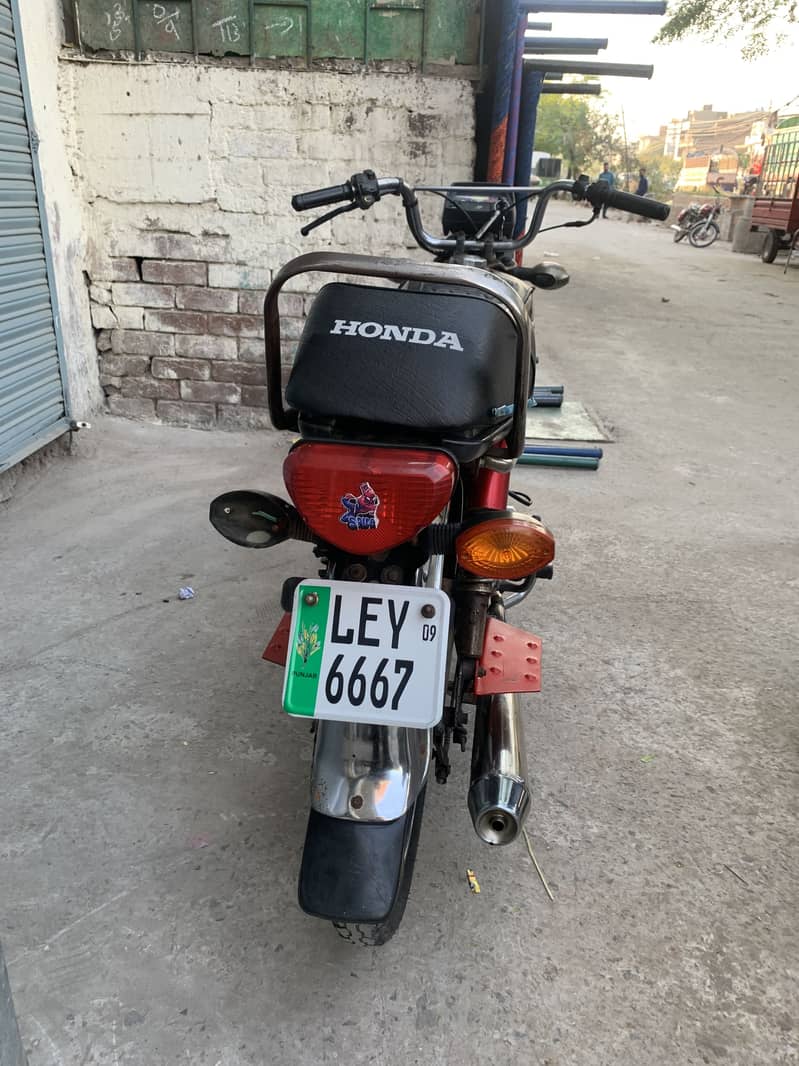 Dhoom-yd 70 3