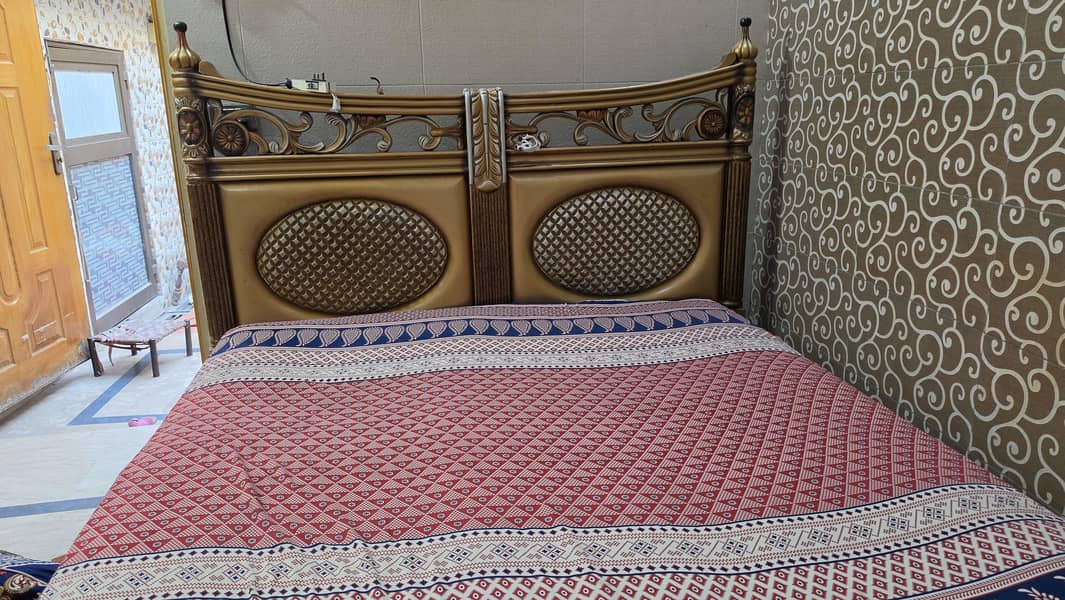 king size bed 1