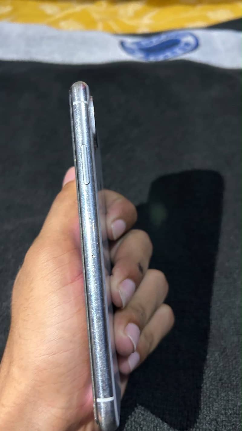 Apple iPhone X 2