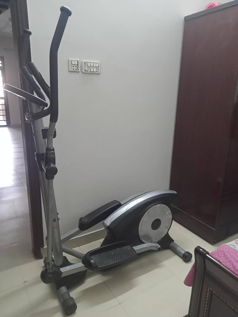 Eliptical cycling machine 2