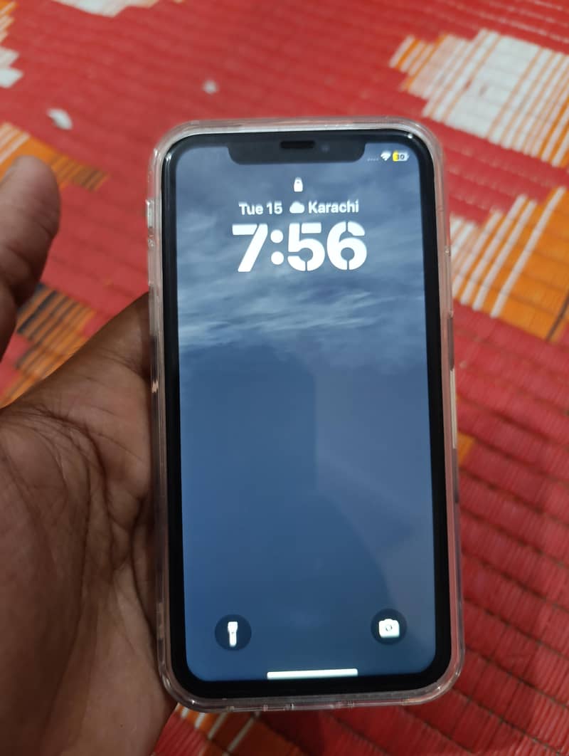 Apple iPhone XR 1
