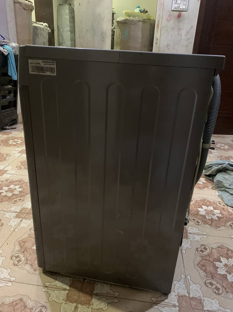 LG 8 KG fully automatic 5