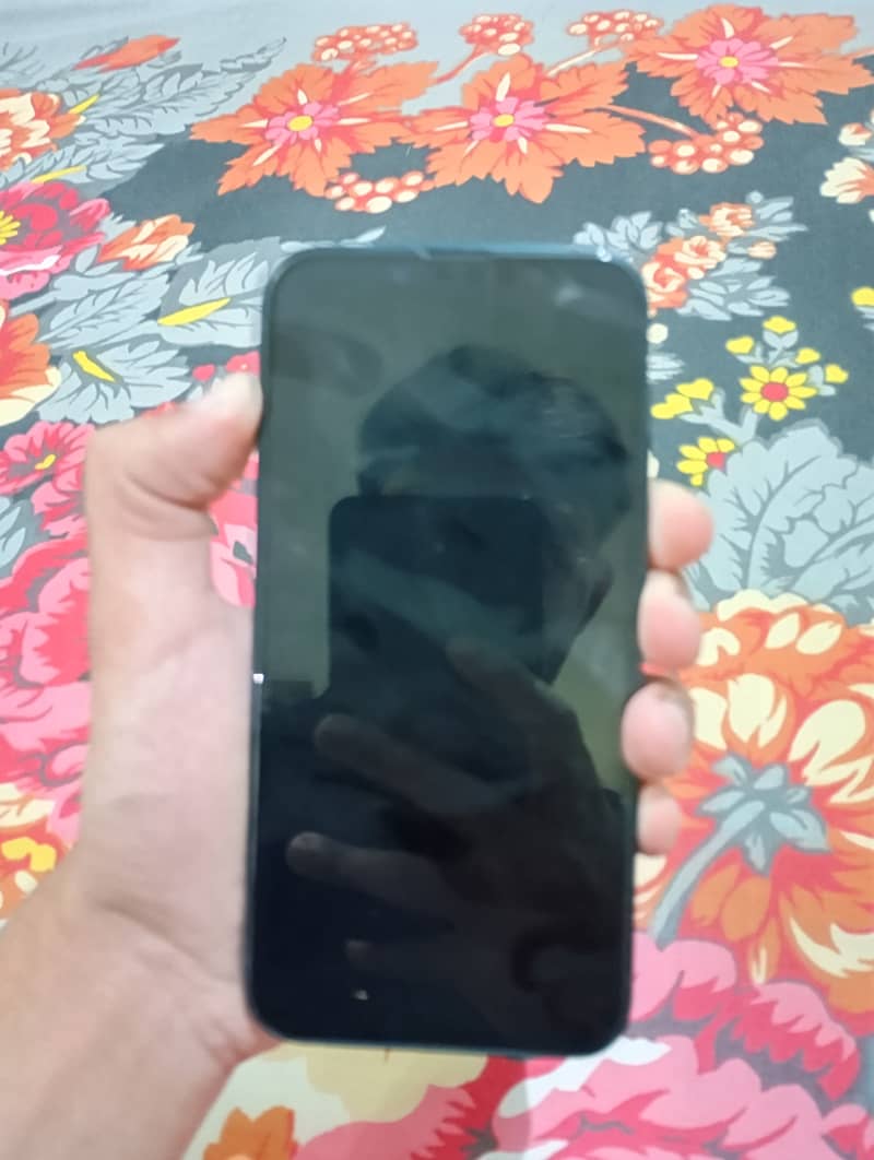 Apple iPhone 14 5