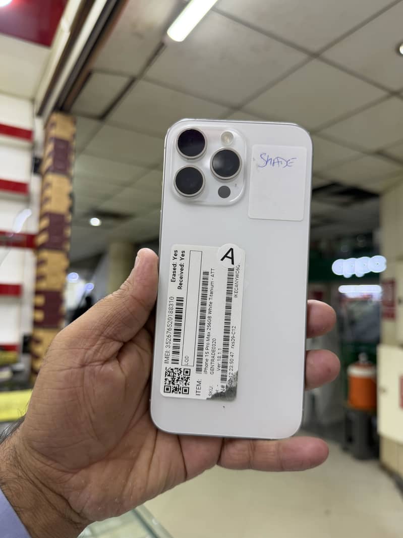 Apple iPhone 15 Pro Max 1
