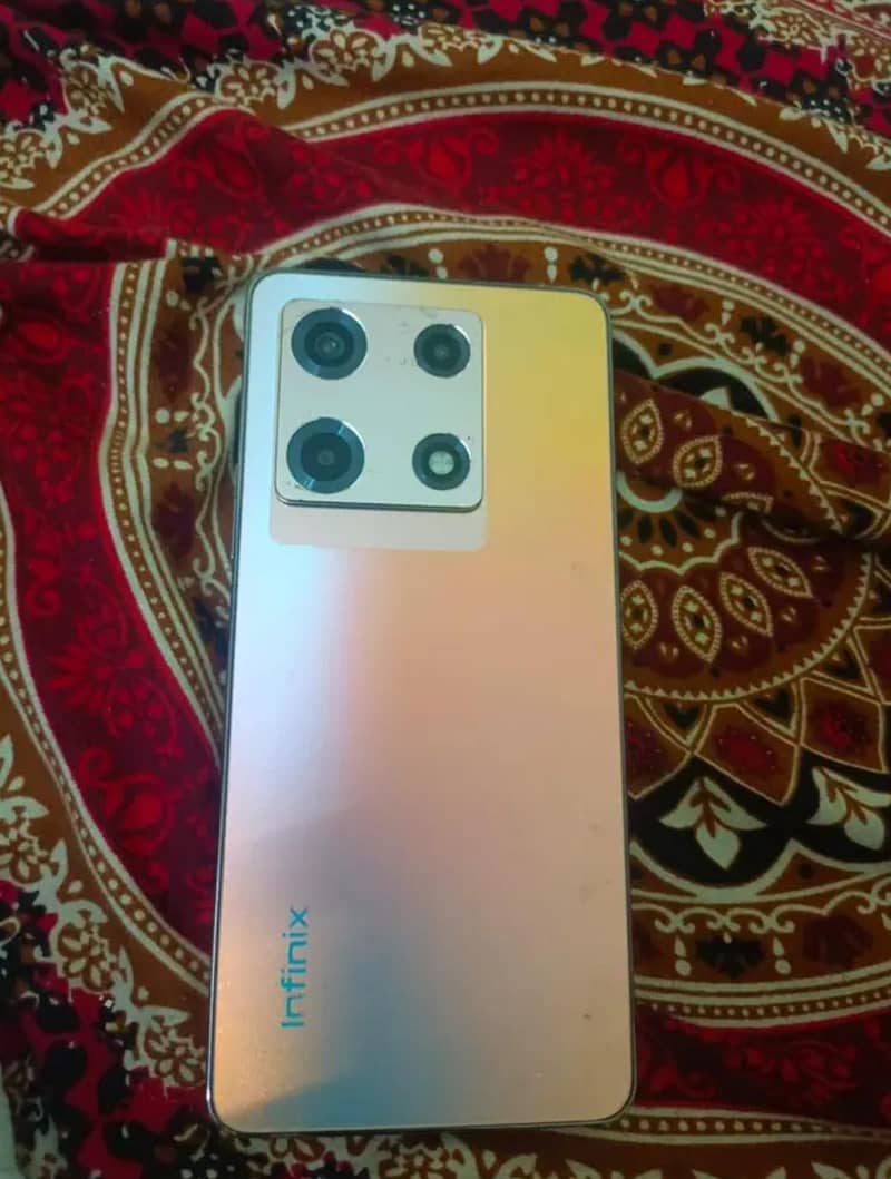 Infinix Note 30 Pro 0