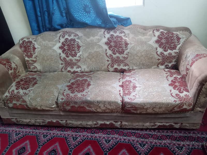 sofa sett 5 setter good condition good looking 0