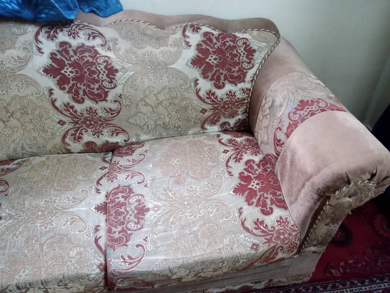 sofa sett 5 setter good condition good looking 5