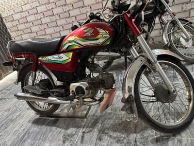 Honda CD70 2023 (Model 1st Owner Bike)