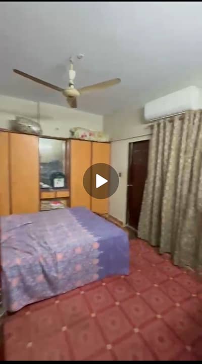 3 Bed DD flat for sale block 18 Gulistan e Johar