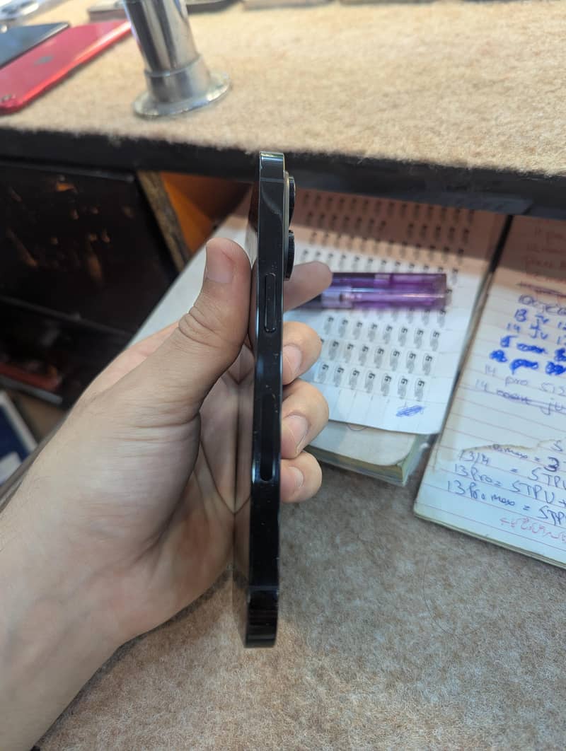 Apple iPhone 14 Pro 3