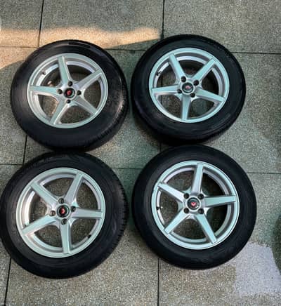 Dunlop Tyre Set