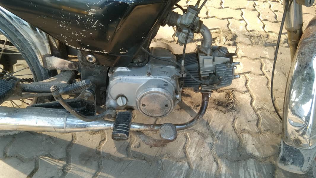Honda CD 70 1