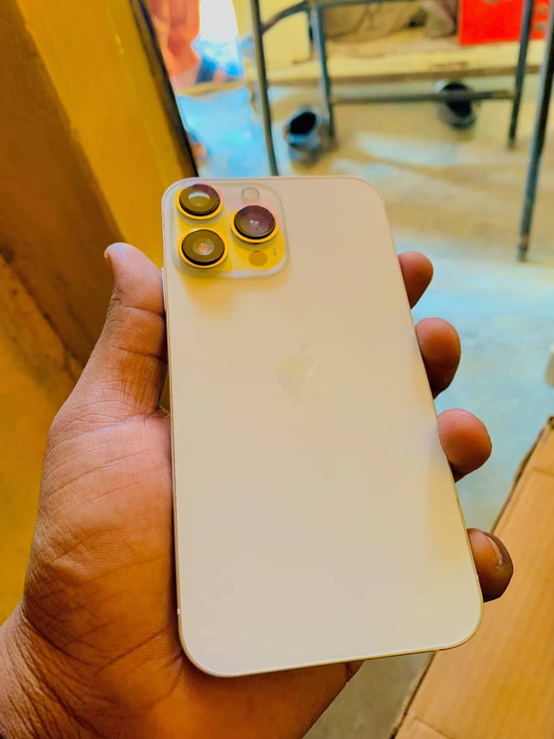 Apple iPhone XR 0