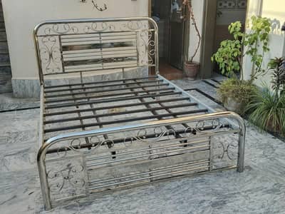 Steel body double bed