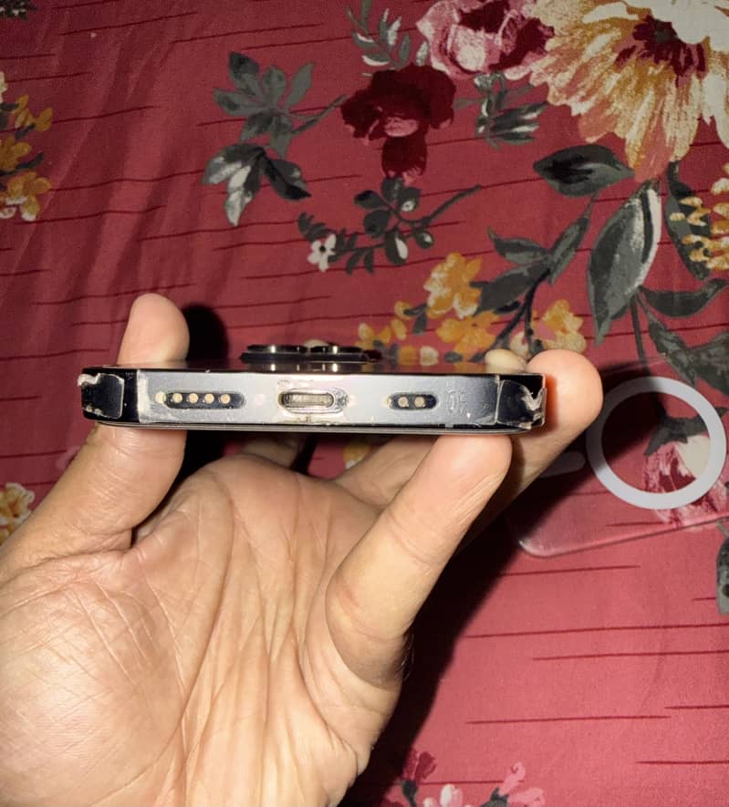 Apple iPhone 14 Pro 4
