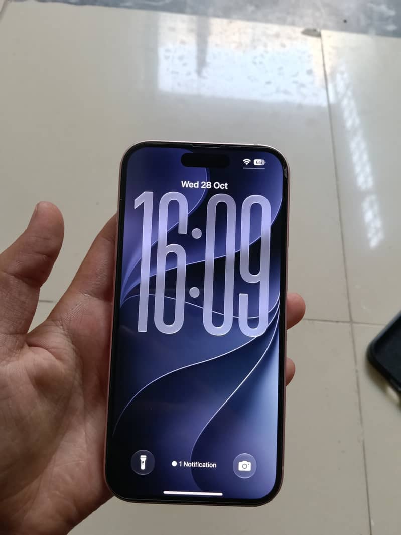 Apple iPhone 15 2