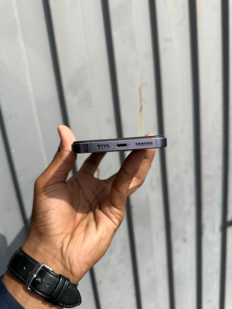 Apple iPhone 14 Pro Max 2