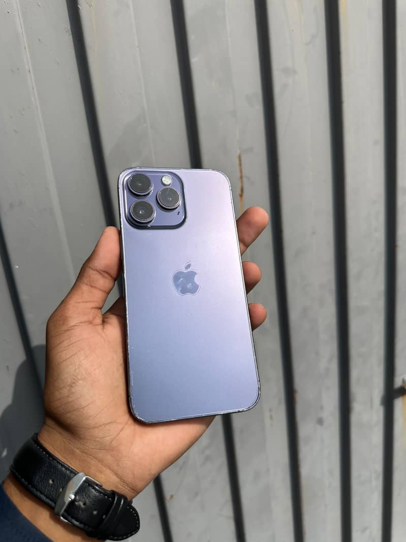 Apple iPhone 14 Pro Max 3