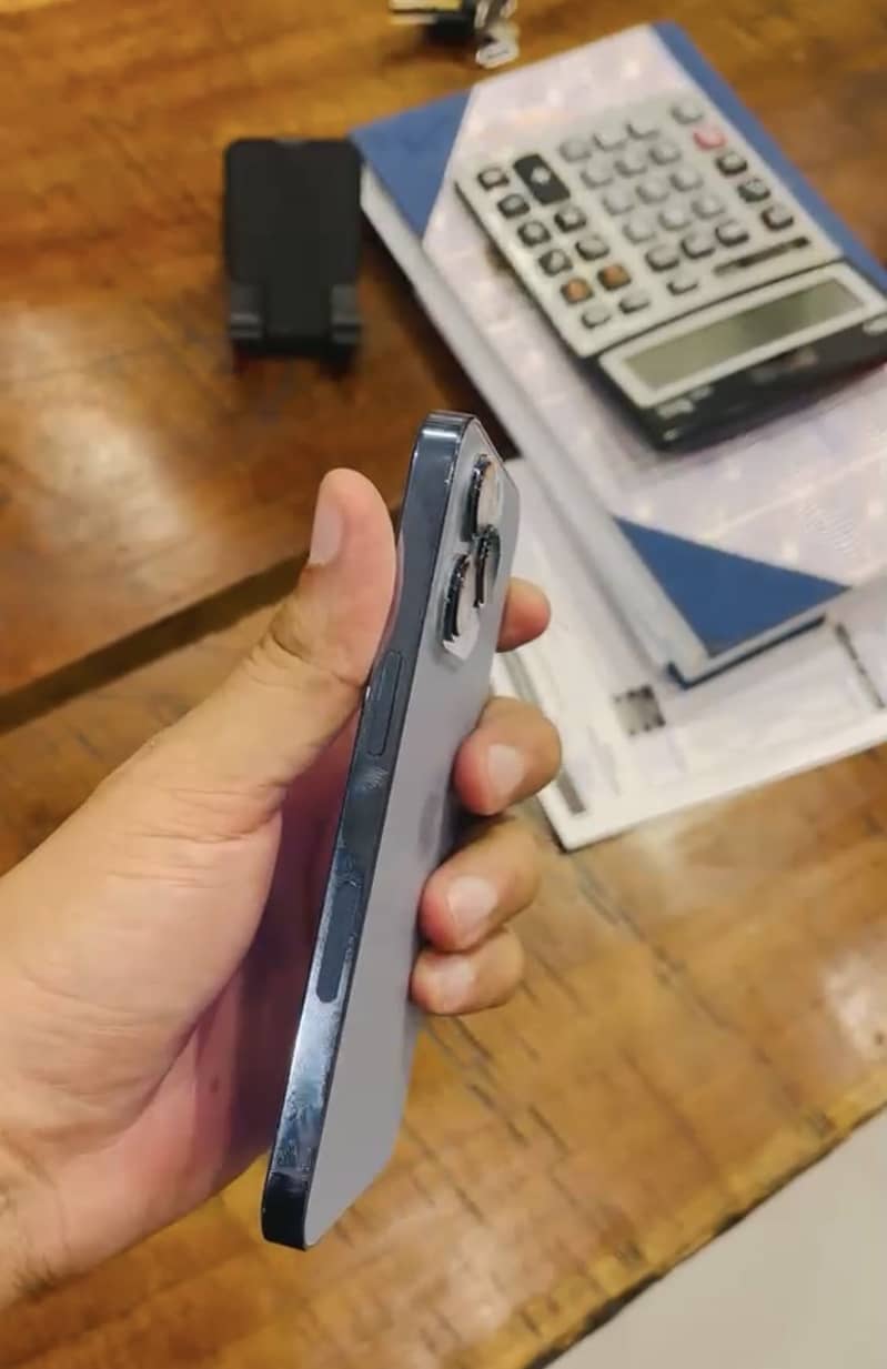 Apple iPhone 13 Pro 1