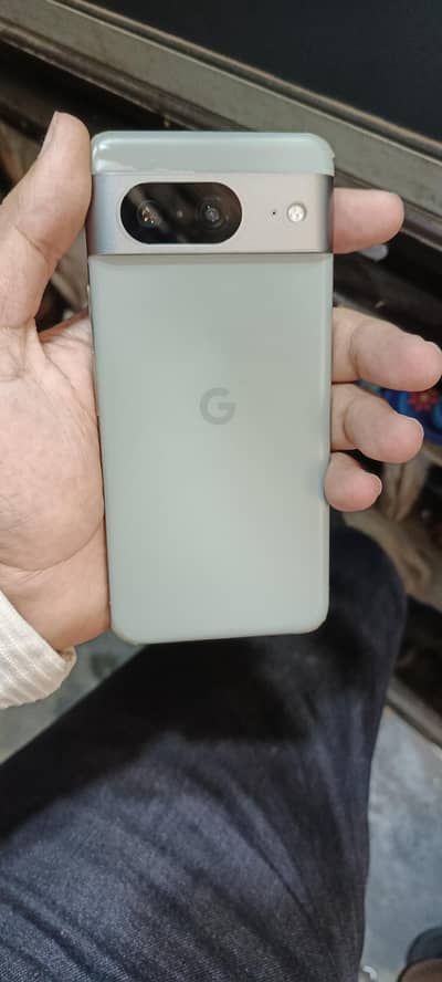 Google Pixel 8
