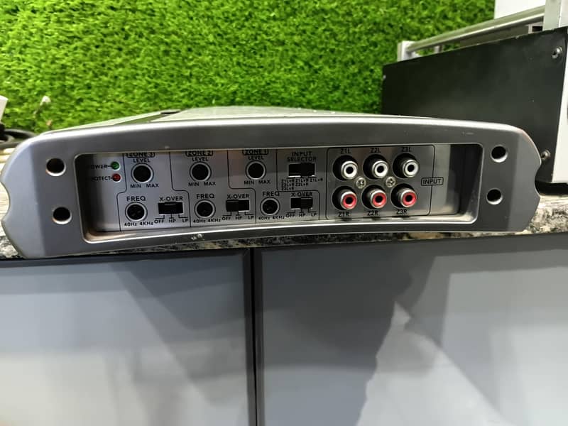 D Amplifier 0