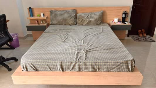 queen size customised bed for sale