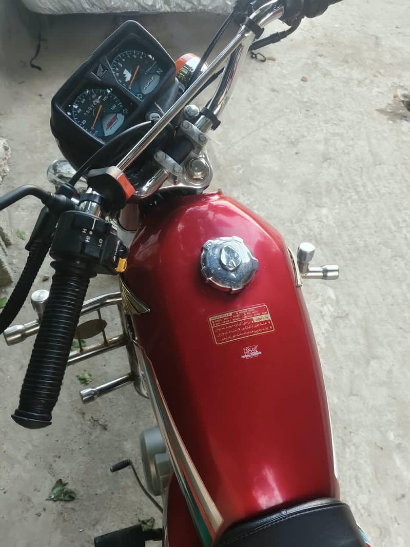 CG 125 3