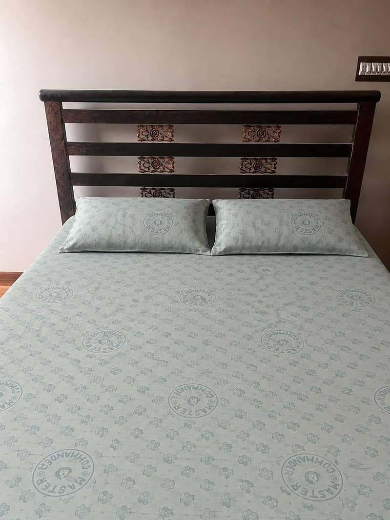 iron bed 0