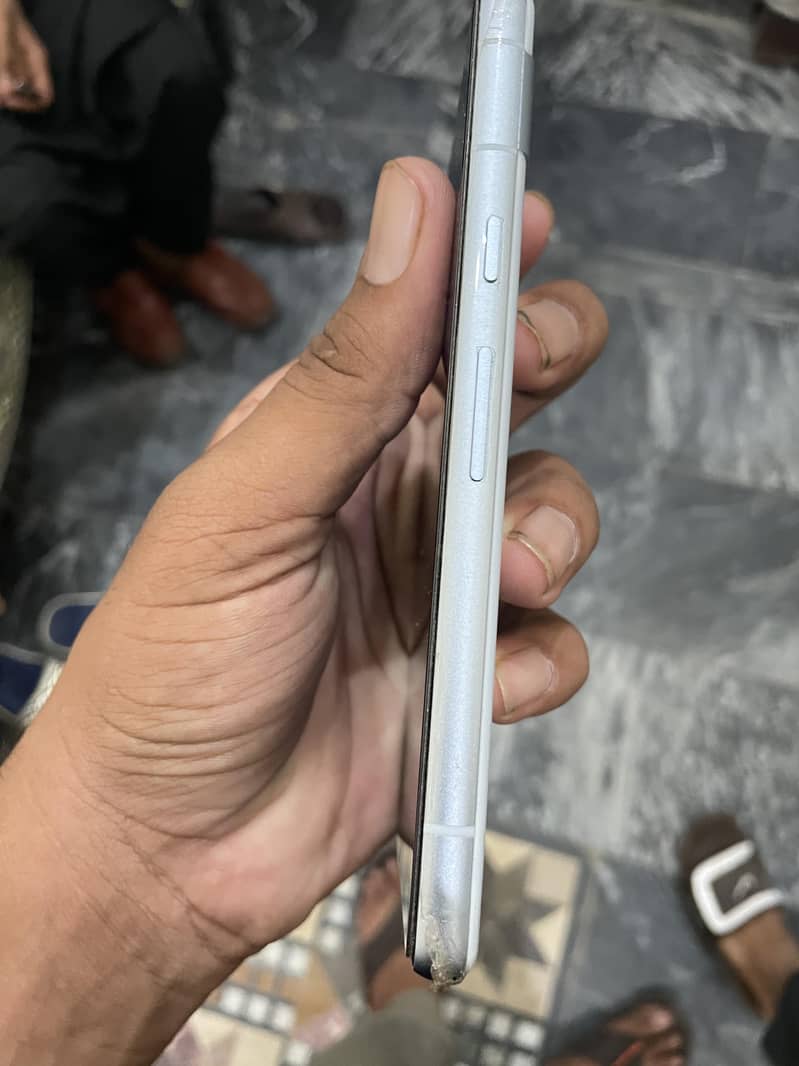 Google Pixel 7a 2