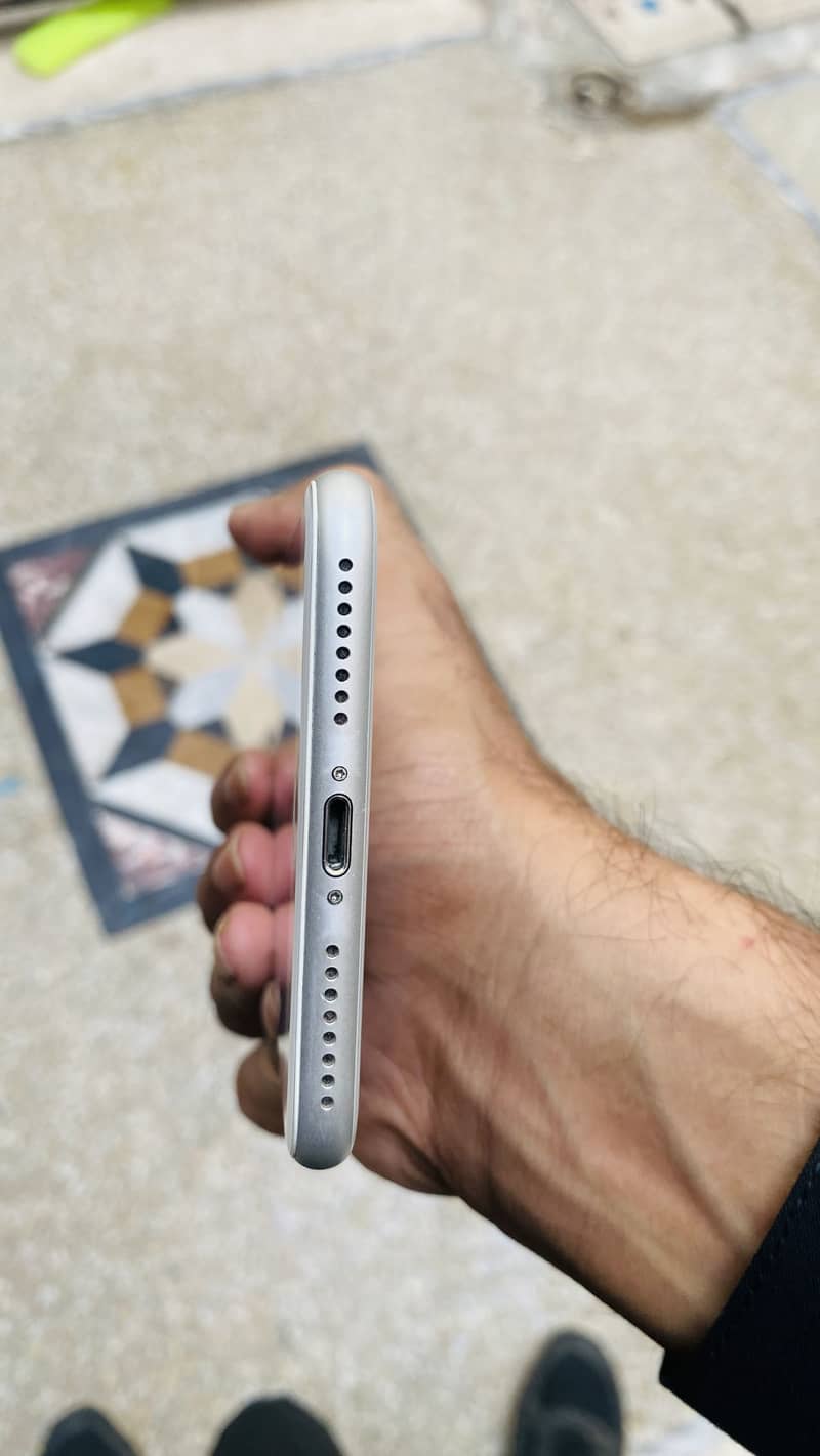 Apple iPhone 8 Plus PTA 5