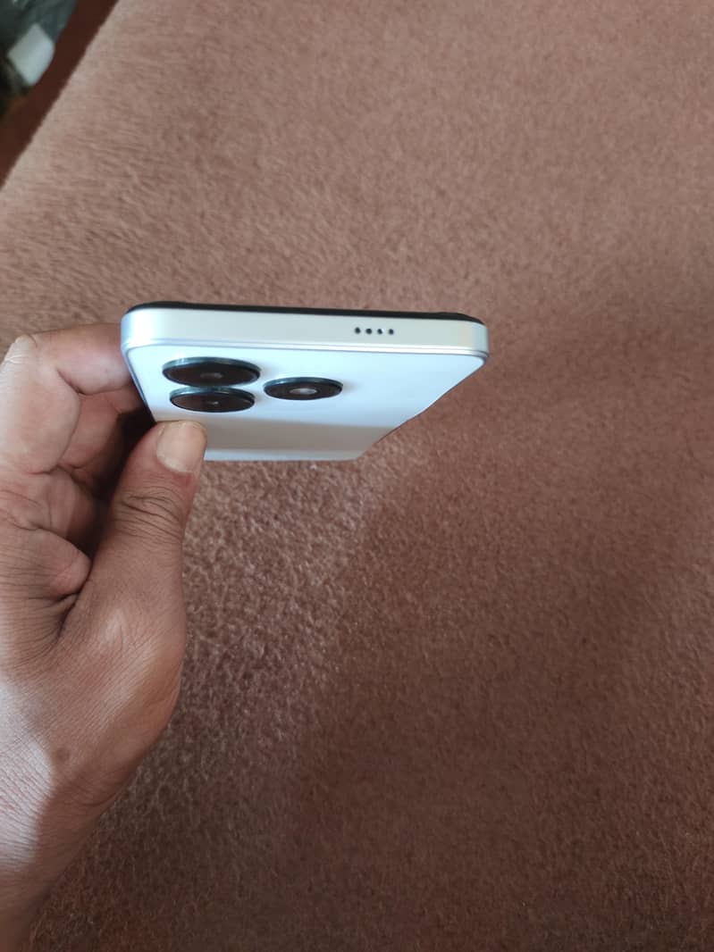 Tecno Spark 20C 4