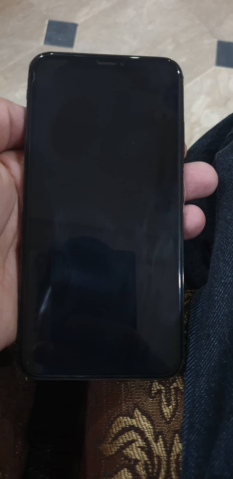 Apple iPhone XS Max 7